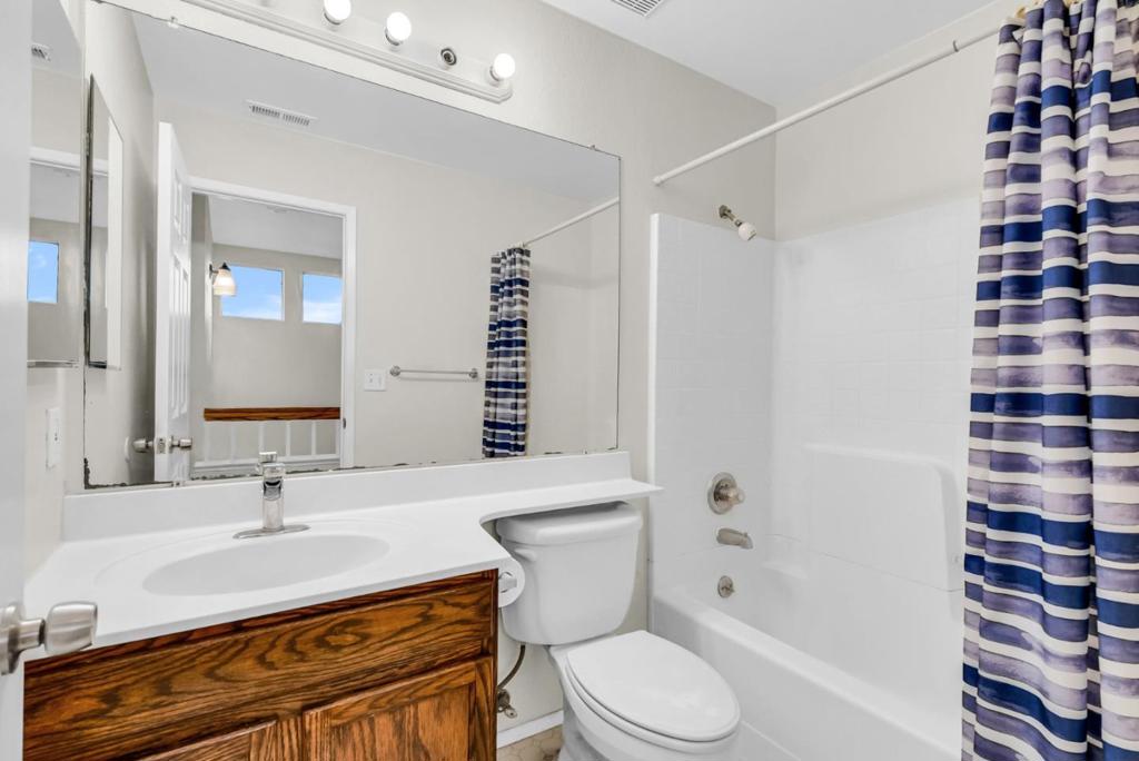 Residential for sale at 4863 Bayside Way, Oakley CA featuring 3 beds and 3 baths