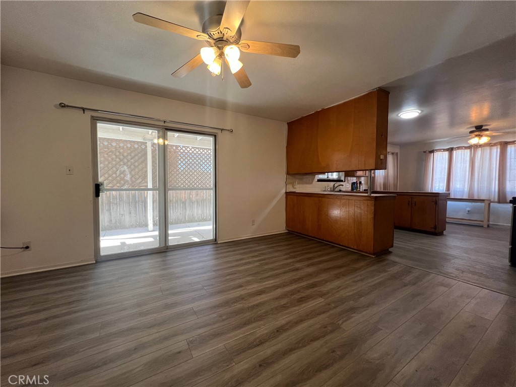 Residential Lease for rent at 15558 Del Rey, Victorville CA featuring 4 beds and 3 baths