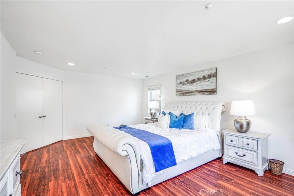 Residential Lease for rent at 16438 Gala, Fontana CA featuring 5 beds and 3 baths