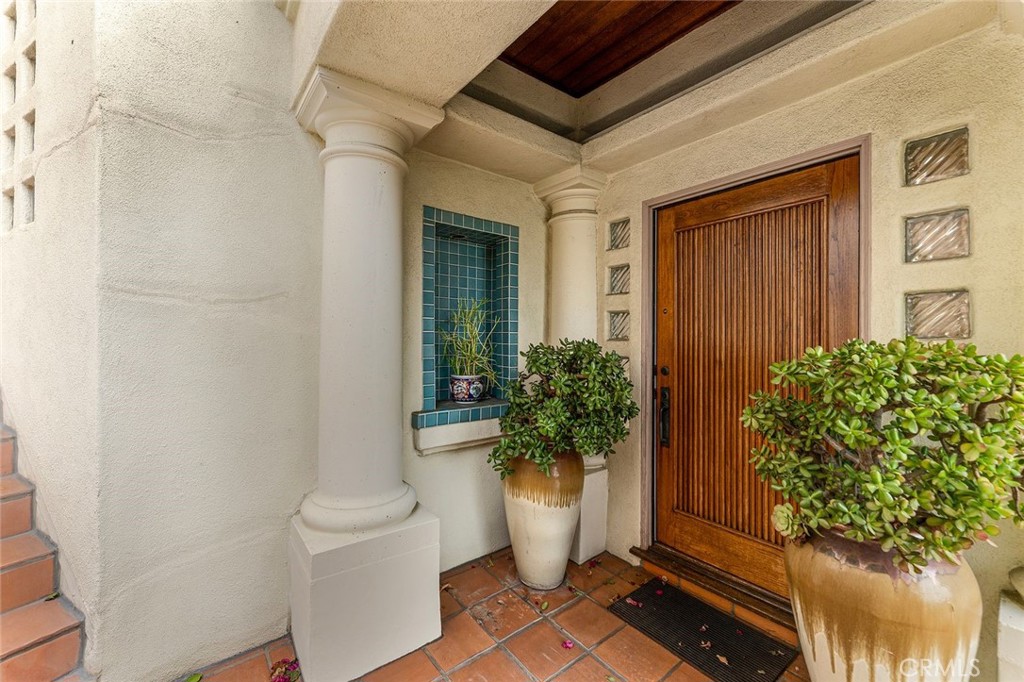 Residential Lease for rent at 1800 E Ocean, Long Beach CA featuring 4 beds and 5 baths