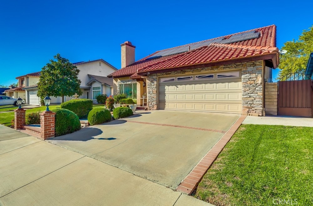 Residential for sale at 21045 Susan Carole, Saugus CA featuring 4 beds and 3 baths
