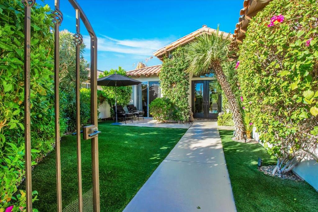 Residential Lease for rent at 48225 Via Solana, La Quinta CA featuring 3 beds and 4 baths