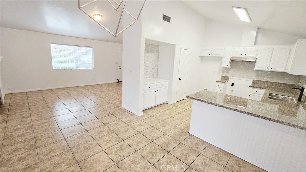 Residential for sale at 5020 Trabuco Canyon, Bakersfield CA featuring 3 beds and 2 baths