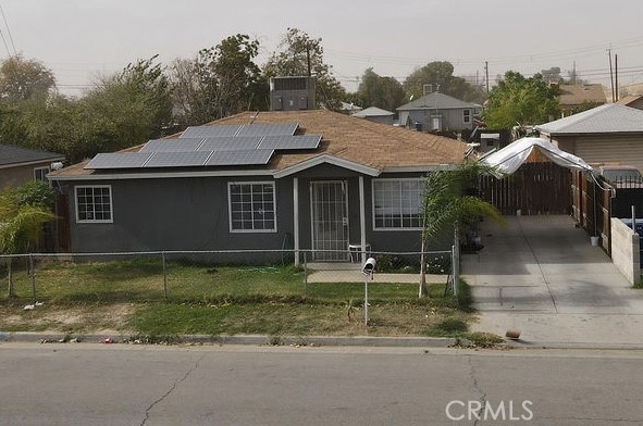 Residential for sale at 124 Madison Street, Bakersfield CA featuring 3 beds and 1 bath