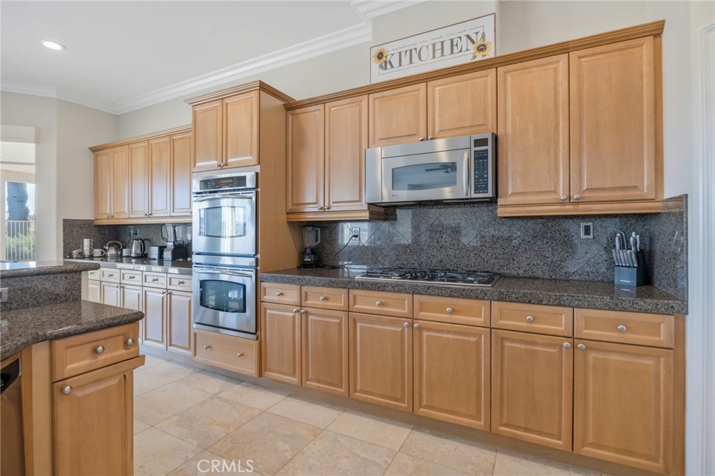 Residential for sale at 23 Volta Del Tintori, Lake Elsinore CA featuring 5 beds and 3 baths