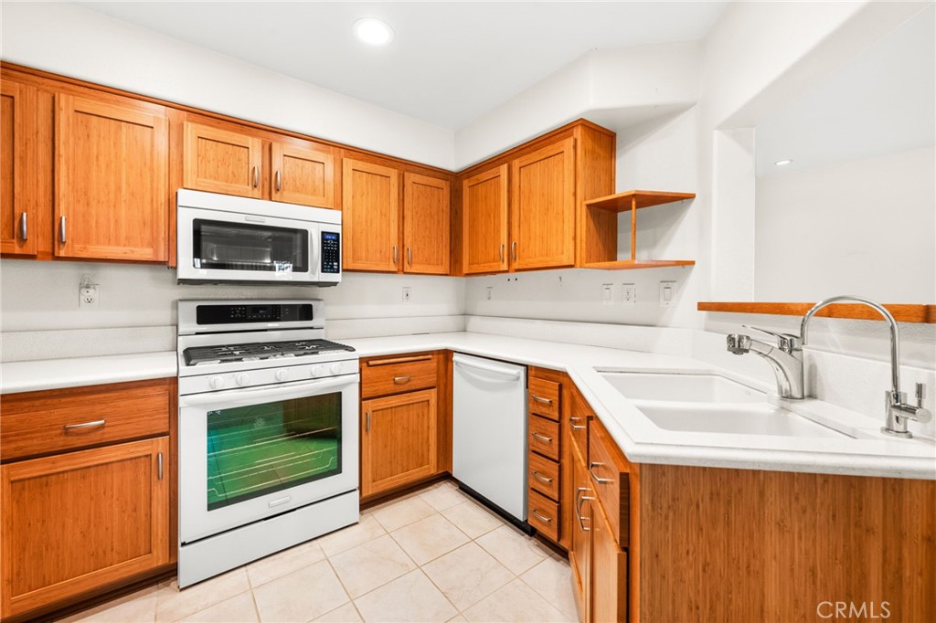 Residential for sale at 25203 Via Azul, Laguna Niguel CA featuring 2 beds and 2 baths