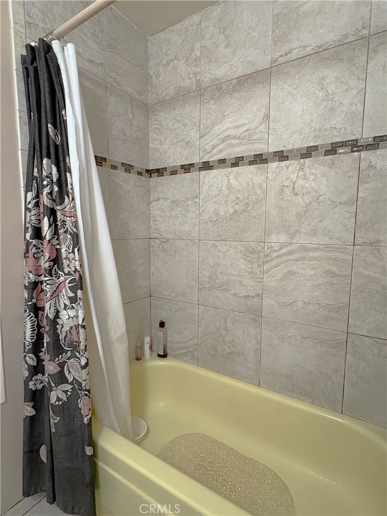 Manufactured In Park for sale at 21111 Dolores Street, Carson CA featuring 2 beds and 2 baths