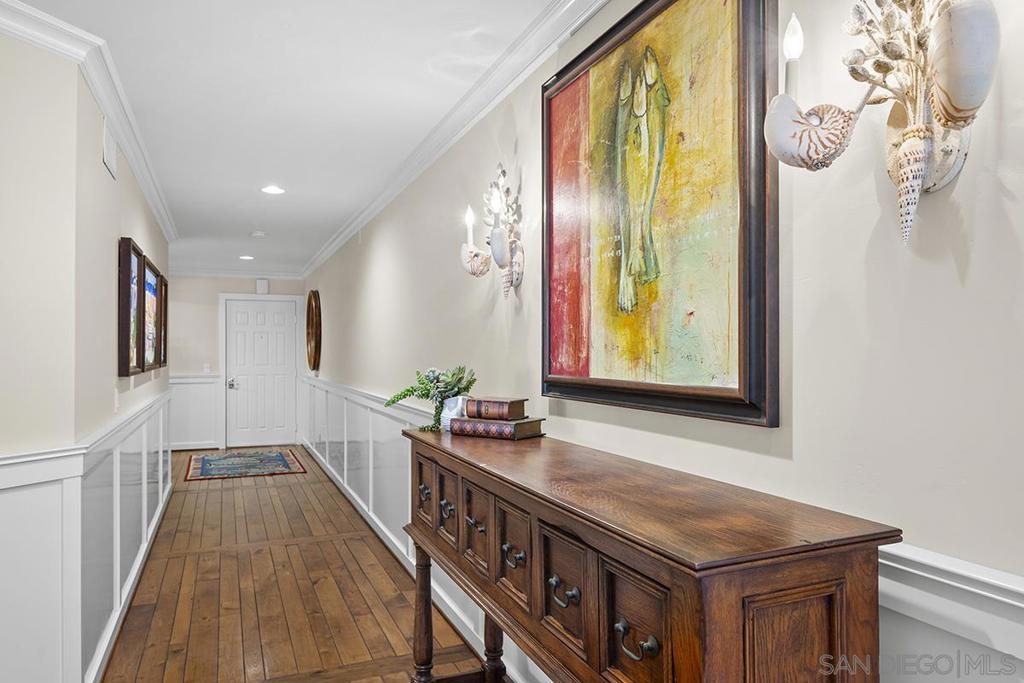 Residential for sale at 3828 Riviera Dr 2B, San Diego CA featuring 2 beds and 2 baths