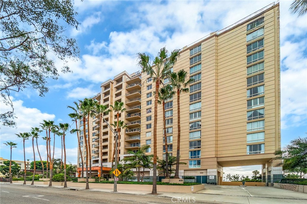 Residential for sale at 850 E Ocean 613, Long Beach CA featuring 1 bed and 1 bath