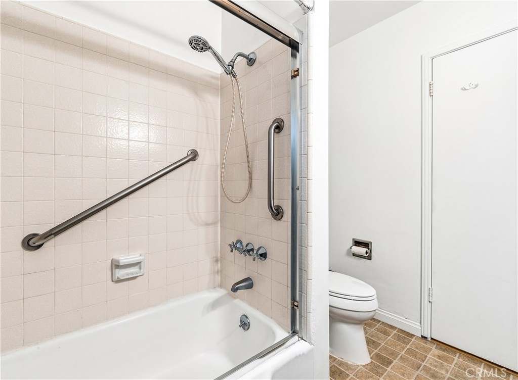 Active for sale at Long Beach, CA, Long Beach, CA CA and 2 baths