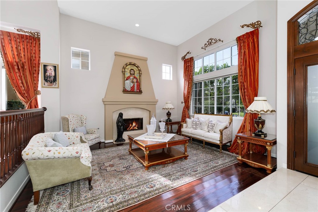 Residential for sale at 5730 Glen Oaks, La Verne CA featuring 4 beds and 4 baths