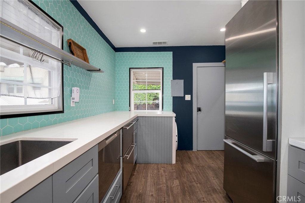 Residential for sale at 5639 Ash Street, Los Angeles CA featuring 2 beds and 2 baths