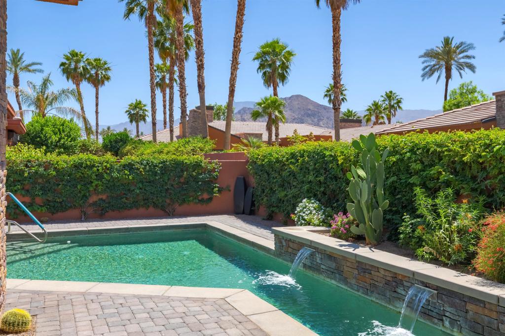 Residential for sale at 50305 Via Amante, La Quinta CA featuring 3 beds and 4 baths