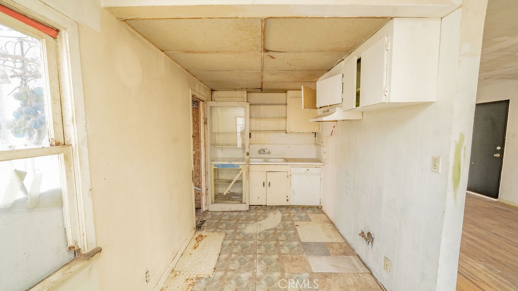 Residential for sale at 3501 W 133rd, Hawthorne CA featuring 2 beds and 1 bath