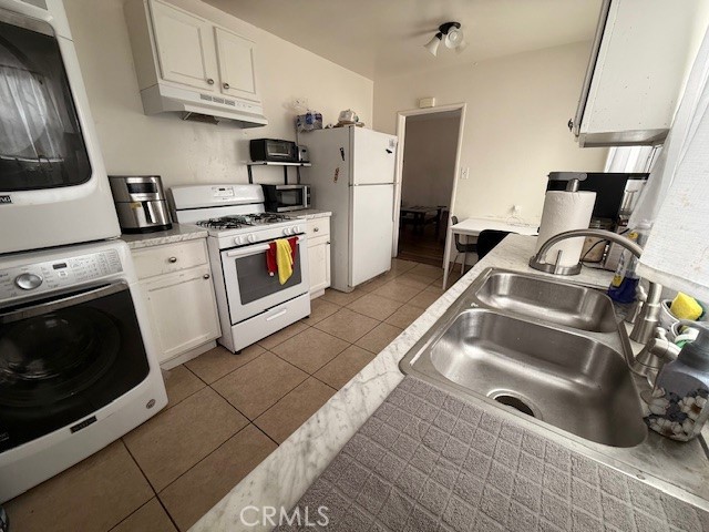 Residential Income for sale at 5010 W El Segundo Boulevard, Hawthorne CA