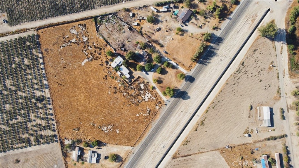 Residential for sale at 7880 S Mcmullin Grade, Fresno CA featuring 3 beds and 2 baths