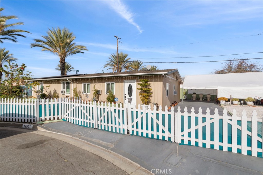 Residential for sale at 12501 Willowood, Garden Grove CA featuring 3 beds and 1 bath