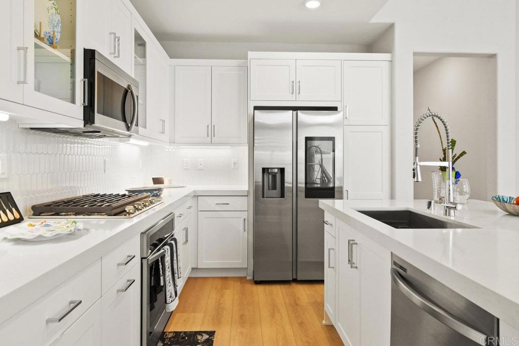 Residential Lease for rent at 12639 Elizabeth Way, San Diego CA featuring 3 beds and 2 baths