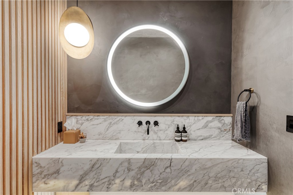 Residential for sale at 4050 Contera Road, Encino CA featuring 5 beds and 7 baths