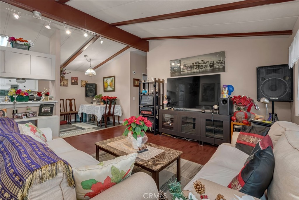 Manufactured In Park for sale at 7142 Orangethorpe Ave 1C, Buena Park CA featuring 3 beds and 2 baths