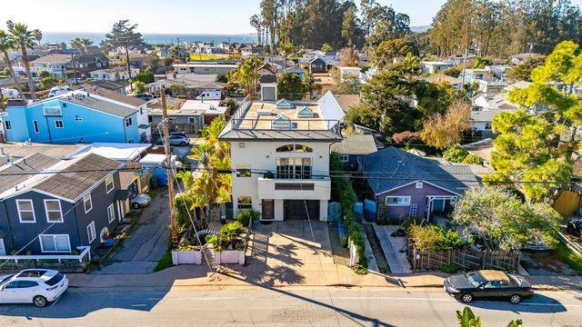 Residential for sale at 131 30th Avenue, Santa Cruz CA featuring 4 beds and 3 baths