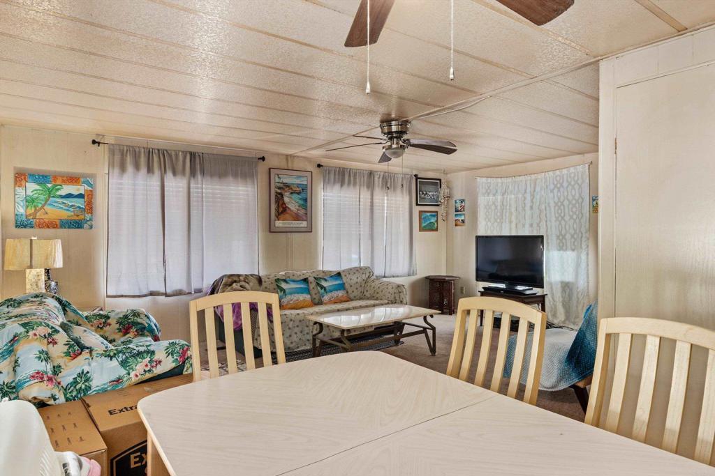 Manufactured In Park for sale at 1010 E Bobier Drive 118, Vista CA featuring 2 beds and 2 baths