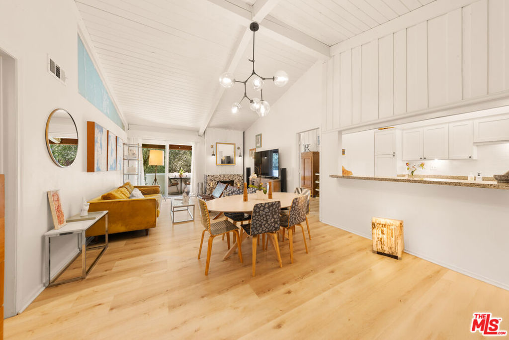 Residential Lease for rent at 6425 Green Valley Circle 302, Culver City CA featuring 3 beds and 2 baths