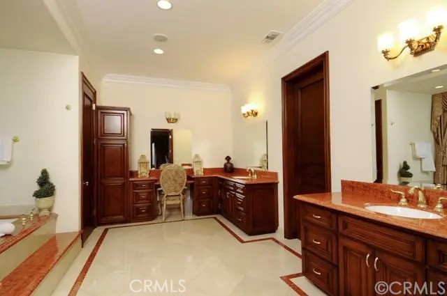 Residential for sale at 2990 Twin Harbors View, Rancho Palos Verdes CA featuring 4 beds and 6 baths