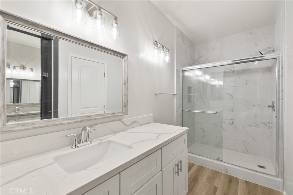 Residential Lease for rent at 2504 W Macarthur, Santa Ana CA featuring 2 beds and 2 baths