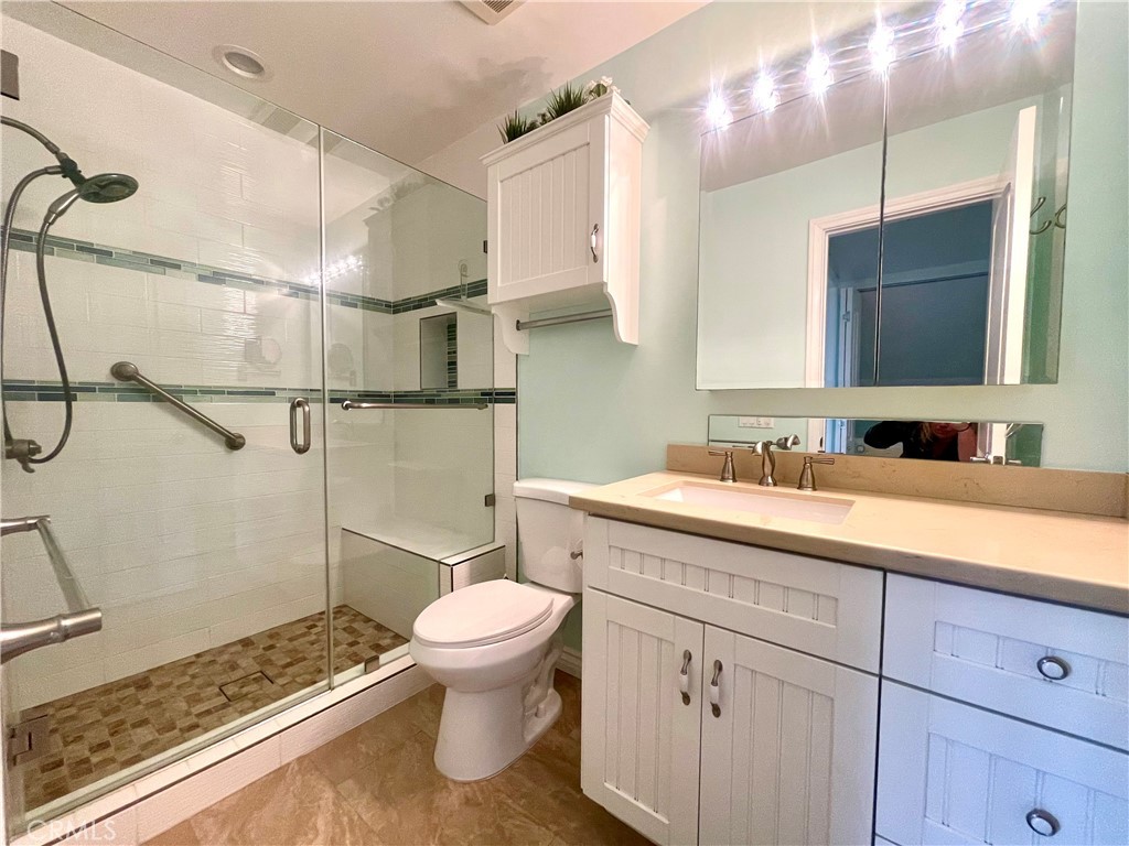 Residential Lease for rent at 16973 Bluewater Lane 71, Huntington Beach CA featuring 1 bed and 1 bath