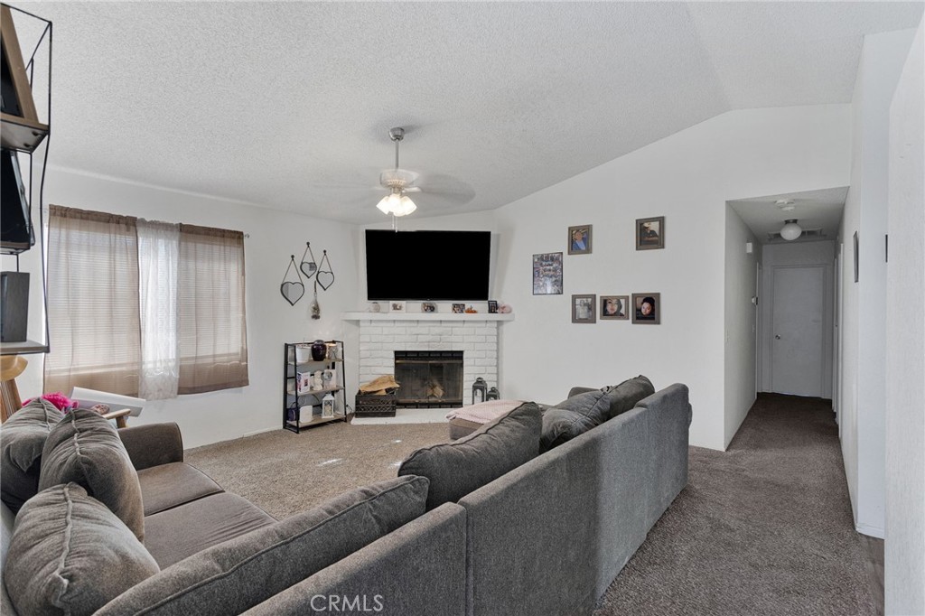 Residential for sale at 22517 Ojai, Apple Valley CA featuring 3 beds and 2 baths