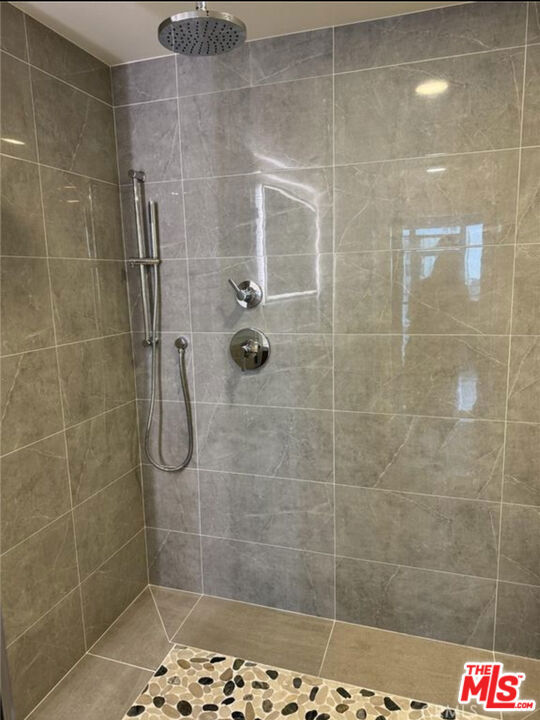 Residential for sale at 3785 Wilshire Boulevard 1001, Los Angeles CA featuring 3 beds and 3 baths