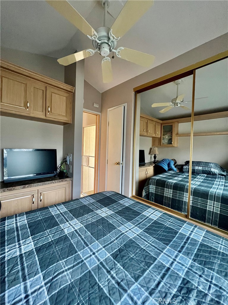 Residential for sale at 1441 Prospect Drive, San Jacinto CA featuring 1 bed and 1 bath