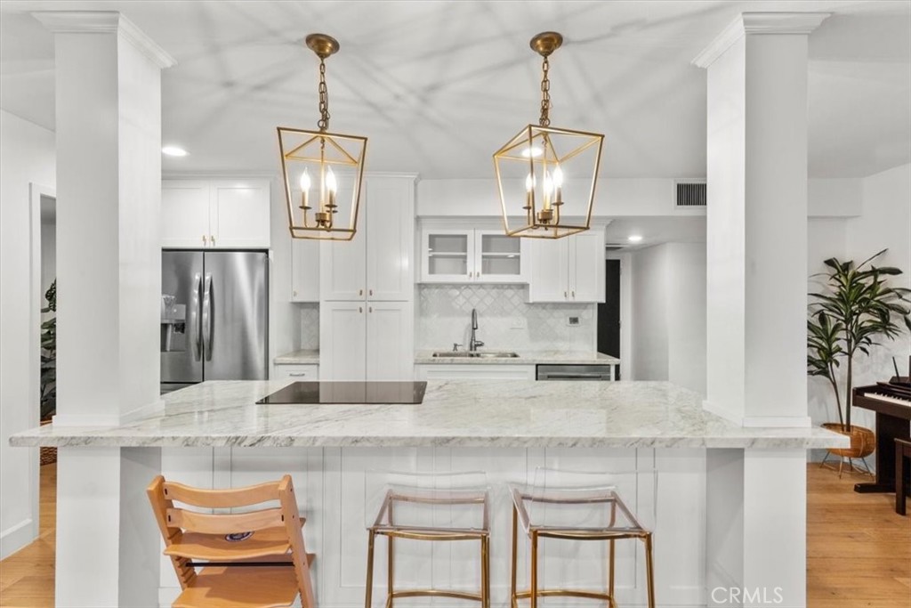 Residential for sale at 10501 Wilshire 2212, Los Angeles CA featuring 2 beds and 3 baths