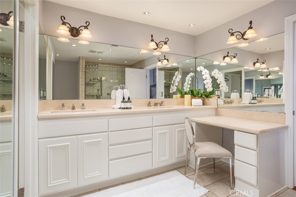 Residential Lease for rent at 621 Lido Park B1, Newport Beach CA featuring 2 beds and 3 baths