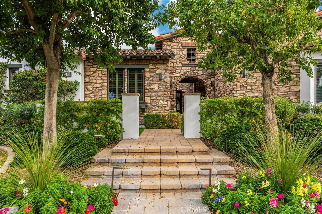 Residential for sale at 43360 Via Siena, Indian Wells CA featuring 6 beds and 7 baths