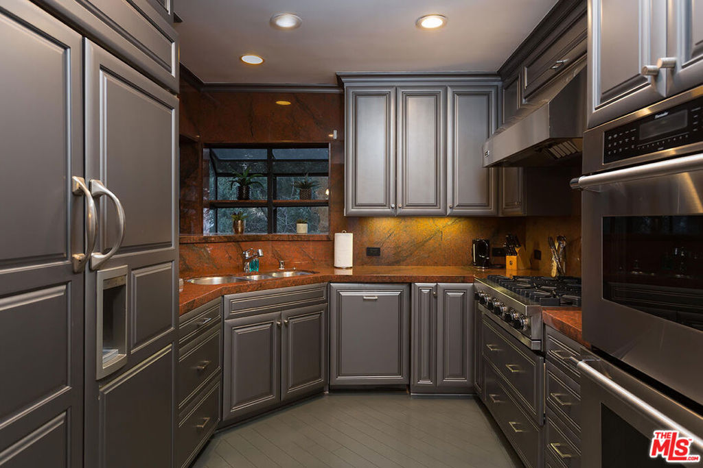 Residential Lease for rent at 1733 SUNSET PLAZA Drive, West Hollywood CA featuring 4 beds and 4 baths