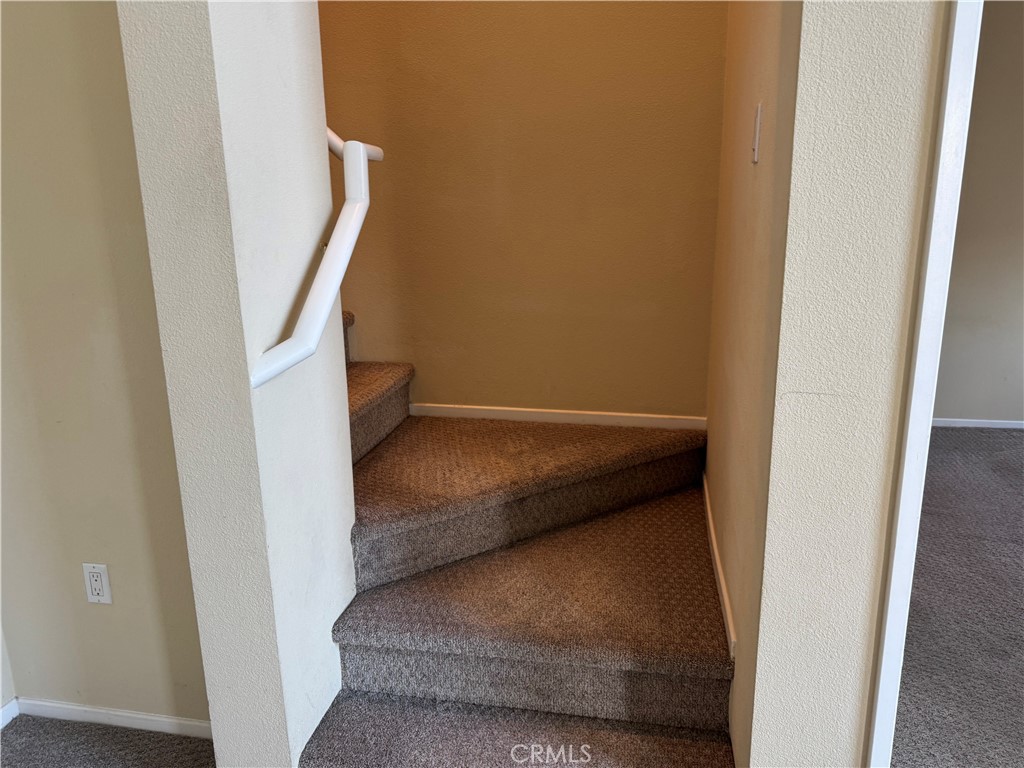 Residential Lease for rent at 2414 Scholarship, Irvine CA featuring 2 beds and 2 baths