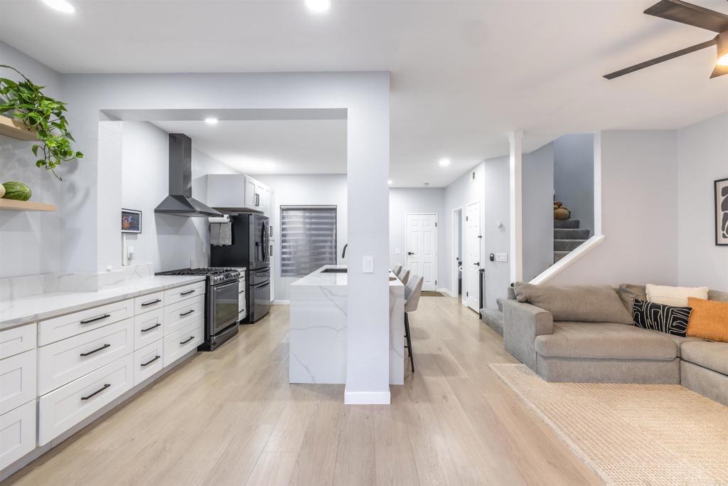 Residential for sale at 2179 Lago Ventana, Chula Vista CA featuring 3 beds and 3 baths