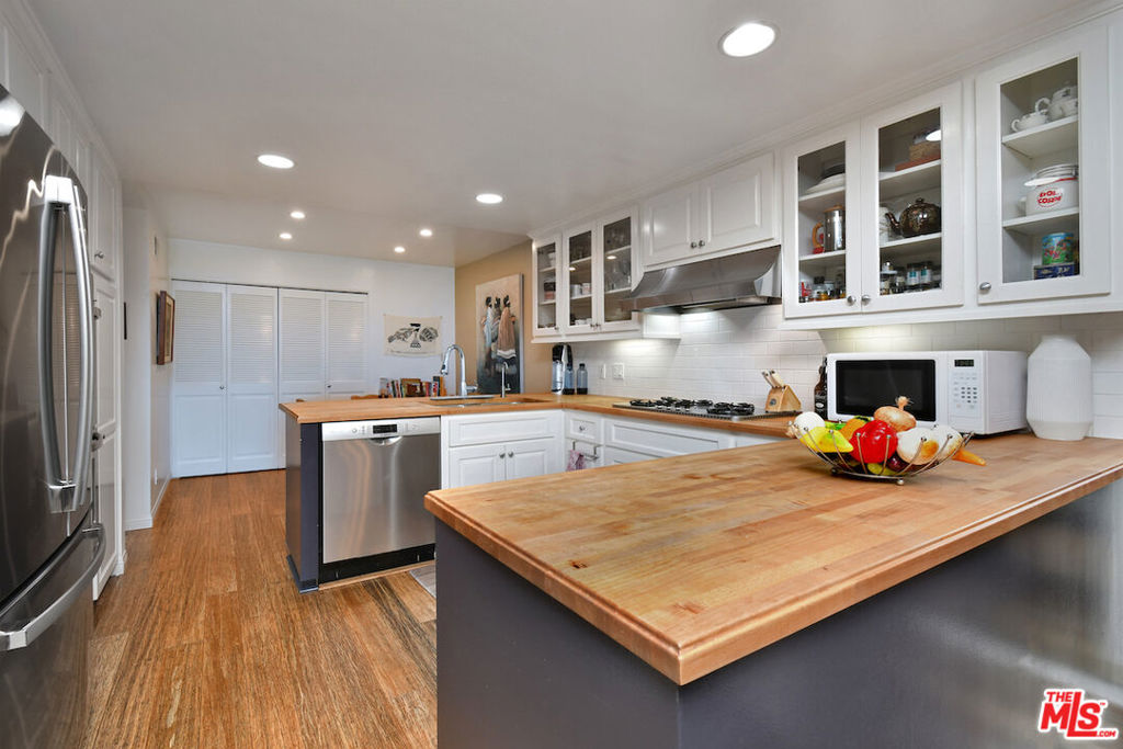 Residential for sale at 11687 Bellagio Road 3, Los Angeles CA featuring 2 beds and 3 baths