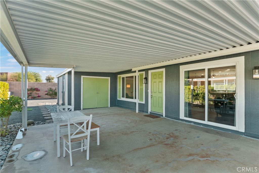 Manufactured In Park for sale at 39700 E Desert Greens E, Palm Desert CA featuring 3 beds and 2 baths