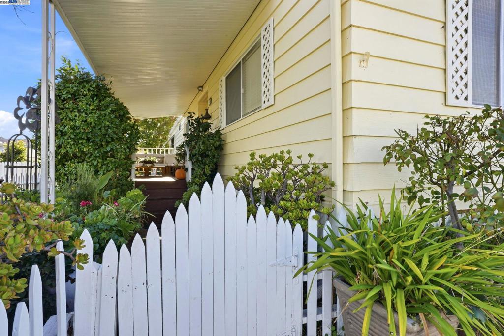 Manufactured In Park for sale at 4141 Deep Creek Rd, Fremont CA featuring 2 beds and 2 baths