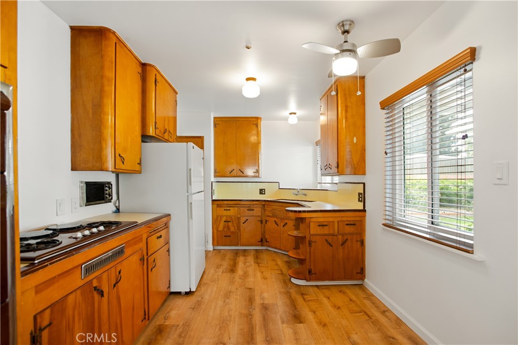 Residential for sale at 924 W E, Ontario CA featuring 3 beds and 2 baths