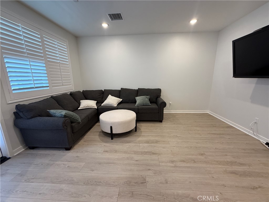 Residential Lease for rent at 3058 Shorthorn, San Jacinto CA featuring 5 beds and 2 baths