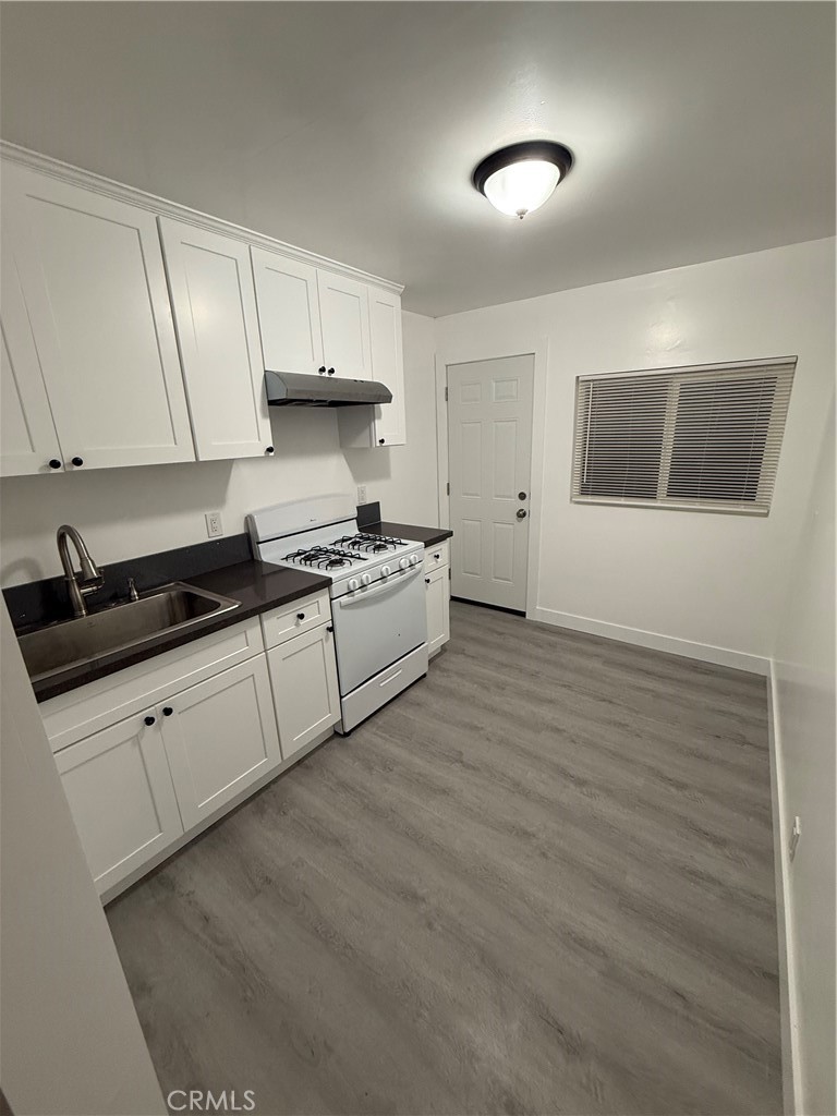Residential Lease for rent at 7134 Granger, Bell Gardens CA featuring 1 bed and 1 bath