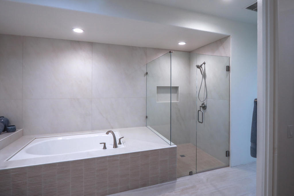 Residential Lease for rent at 48295 Casita Drive, La Quinta CA featuring 3 beds and 3 baths