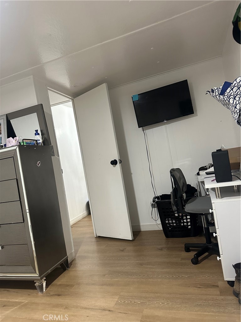 Manufactured In Park for sale at 250 N Linden Avenue 148, Rialto CA featuring 3 beds and 1 bath