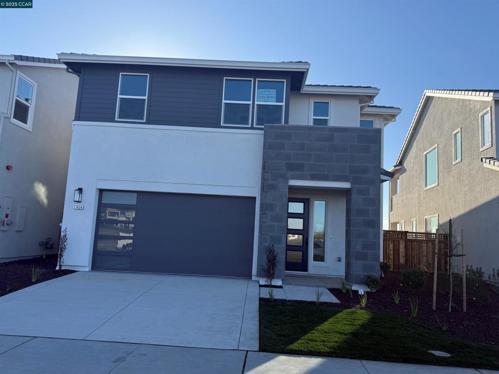 Residential for sale at 17429 Bushwick Lane, Lathrop CA featuring 5 beds and 4 baths