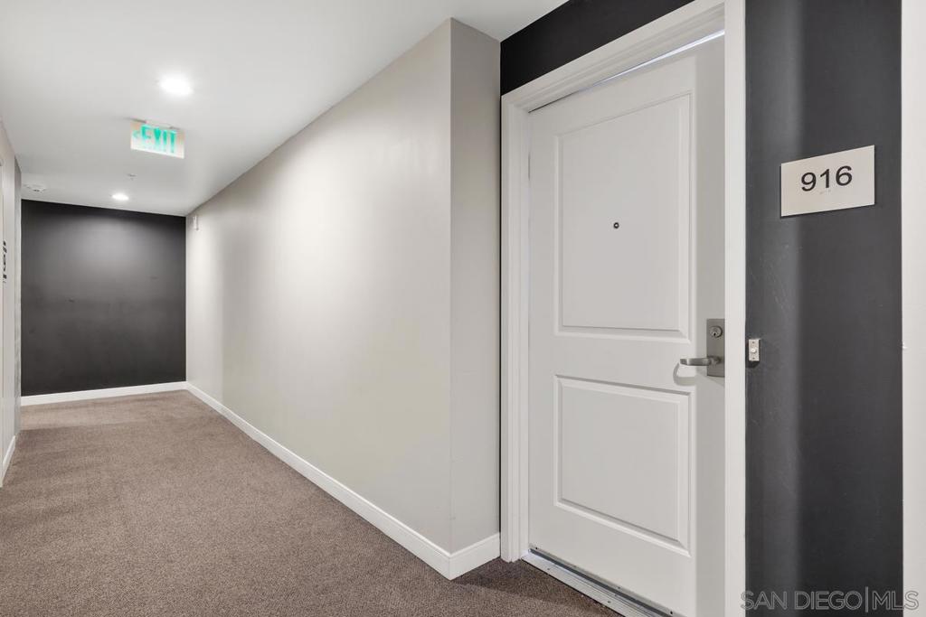 Residential Lease for rent at 1080 Park Blvd 916, San Diego CA featuring 2 beds and 2 baths