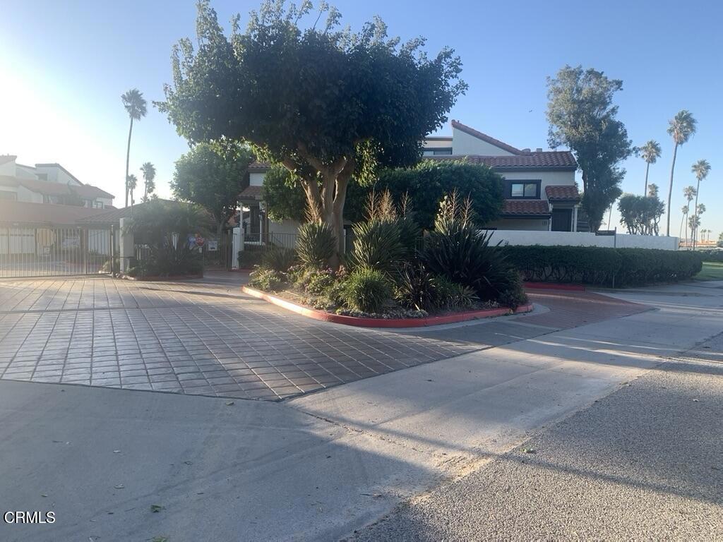 Residential Lease for rent at 4455 Antigua Way, Oxnard CA featuring 2 beds and 2 baths